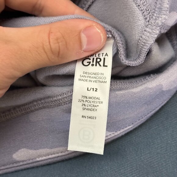 Athleta Girl Camouflage Printed Hoodie Purple Size Large / 12 Soft Comfy Camo - Picture 7 of 7